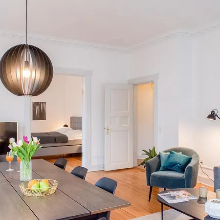 Апартаменты Spacious 3-bedroom In The Heart Of *